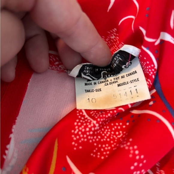 Vintage D’Allairds Red and White Ruffled Wrap Midi Sundress - Picture 7 of 15